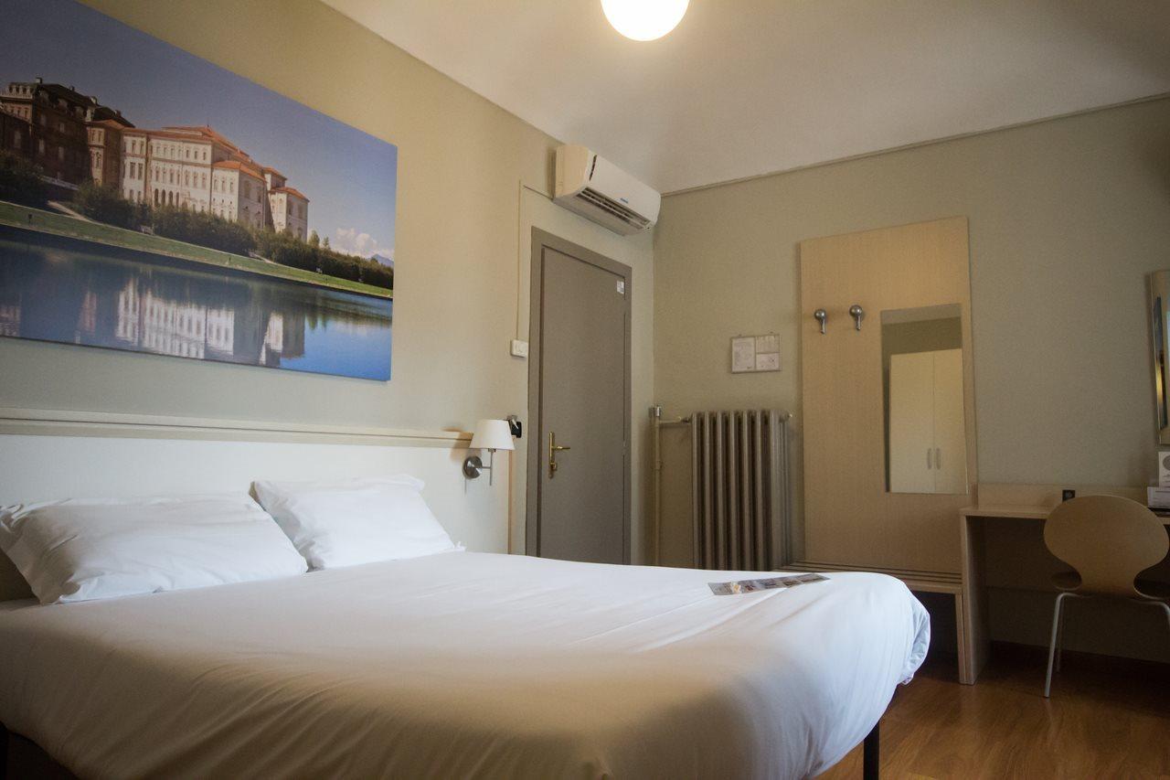 Best Quality Hotel Dock Milano Turijn Buitenkant foto